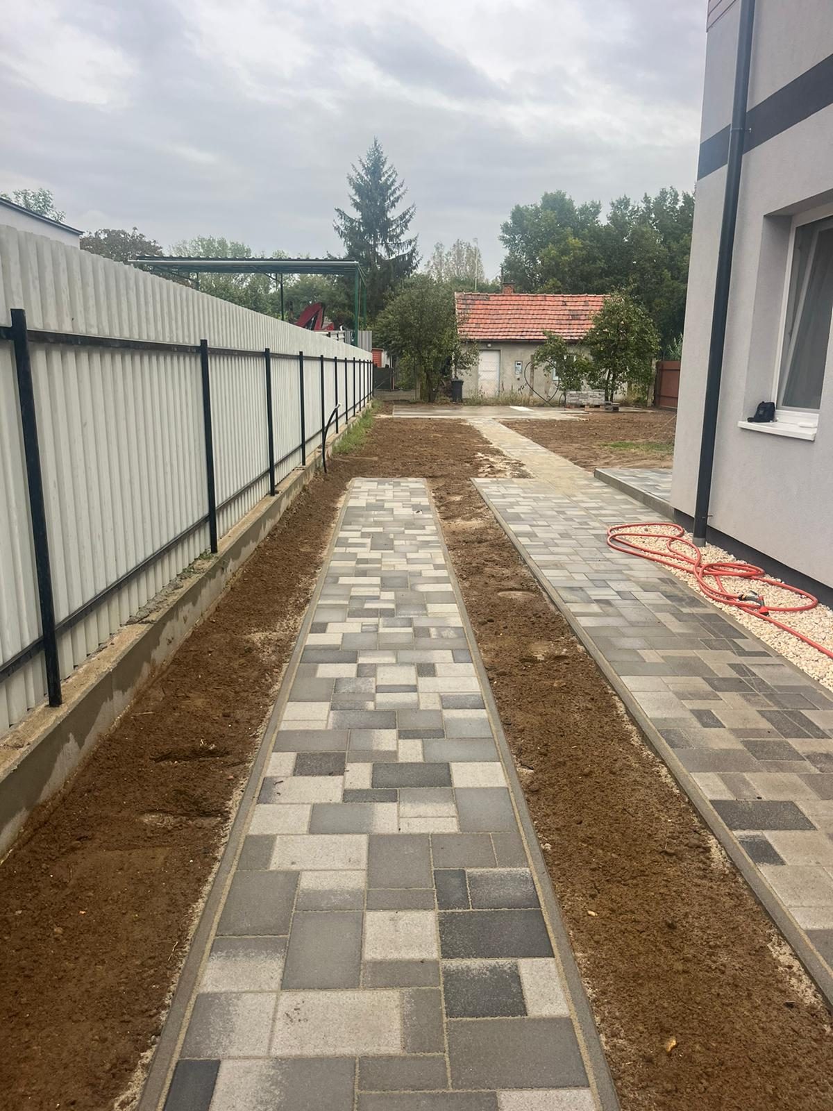 Barbacoa de obra terminada con pavimento de adoquín – adoquinado